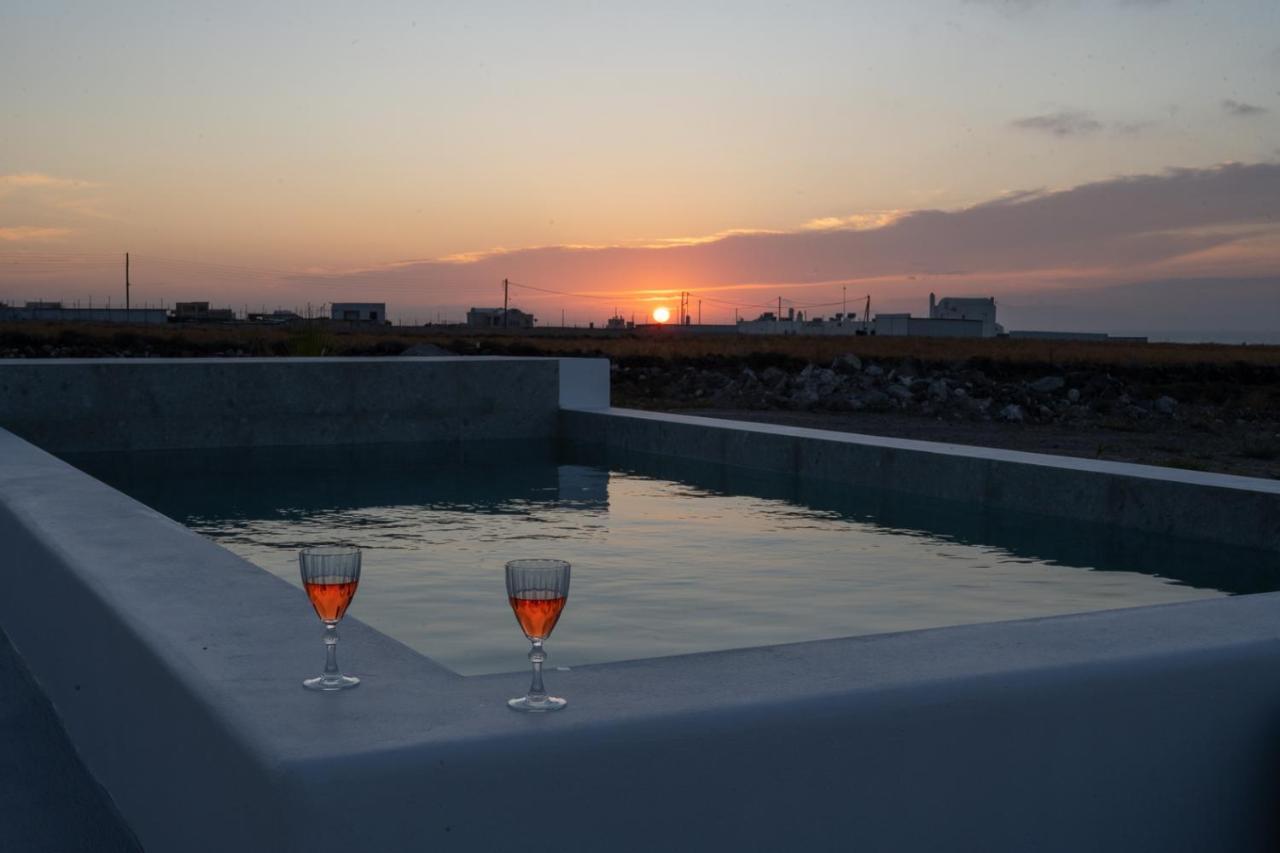 Oia Kissiri - Private Pool Villas Екстер'єр фото